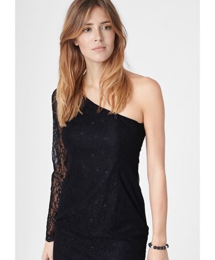 One shoulder dress